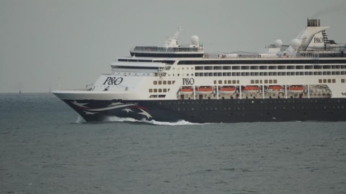 P&O's Pacific Aria viewed from the balcony of Capeview Apartments